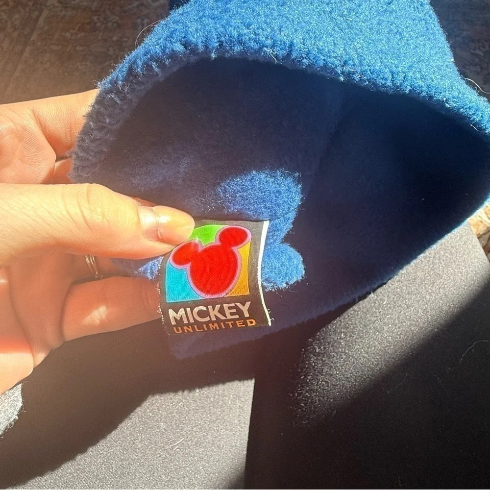 Vintage Disney Mickey Mouse fleece winter hat